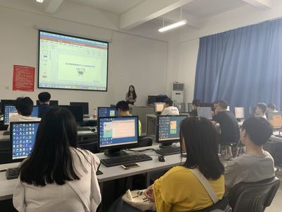 计算机与软件工程学院组织开展Java实战项目开发公开课